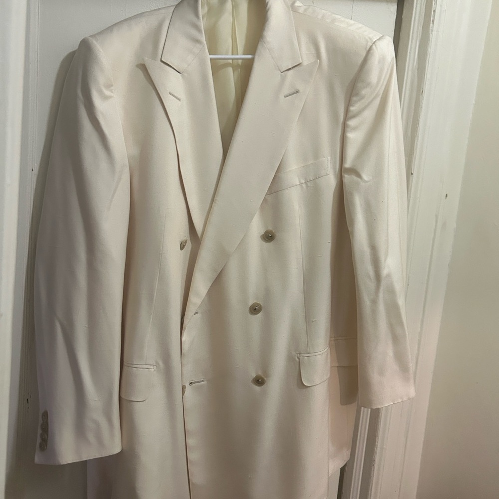 Ermenegildo Zegna Ivory Double-Breasted Tuxedo Jacket
